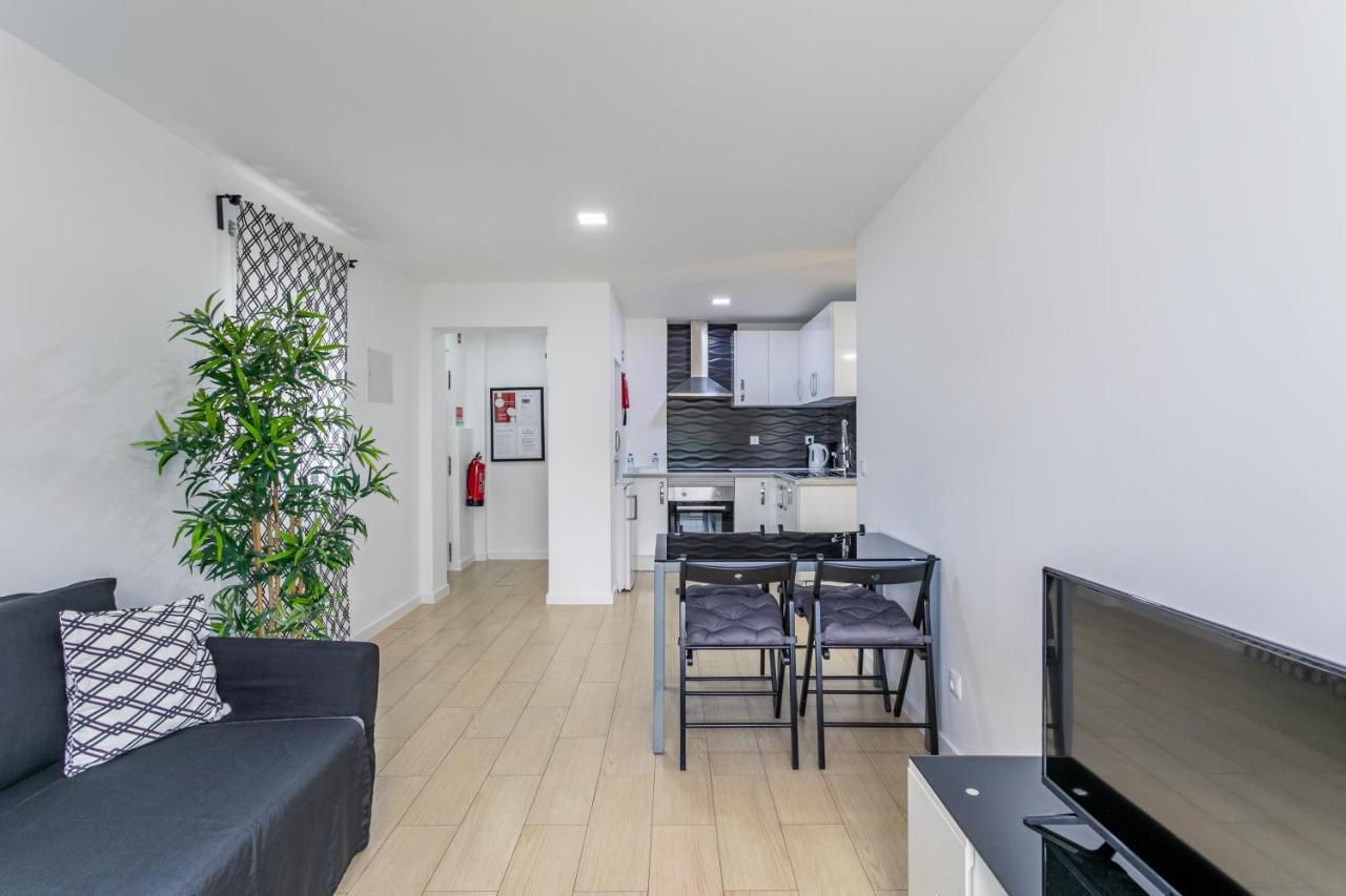 House Black & White Apartment Lisabona Exterior foto