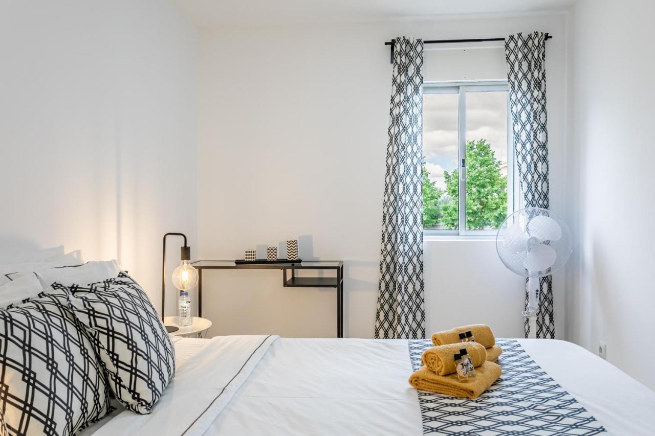 House Black & White Apartment Lisabona Exterior foto